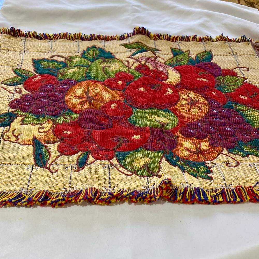 Set of 4 placemats in beautiful fruit tapestry pattern. NWOT.
